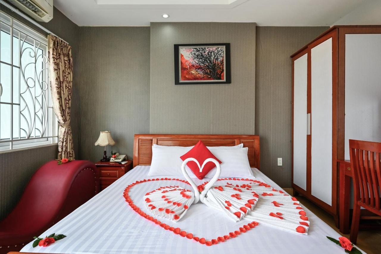 Hotel Quang Hoa Airport 2*