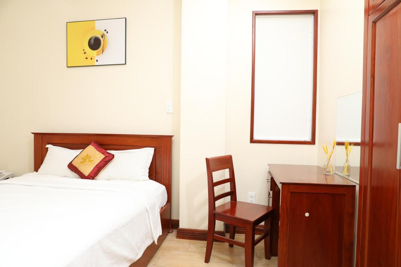 Thanh Vinh & Hotel Ho Chi Minh City