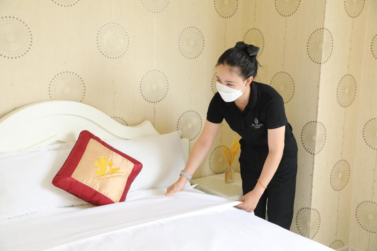 Thanh Vinh & Hotel