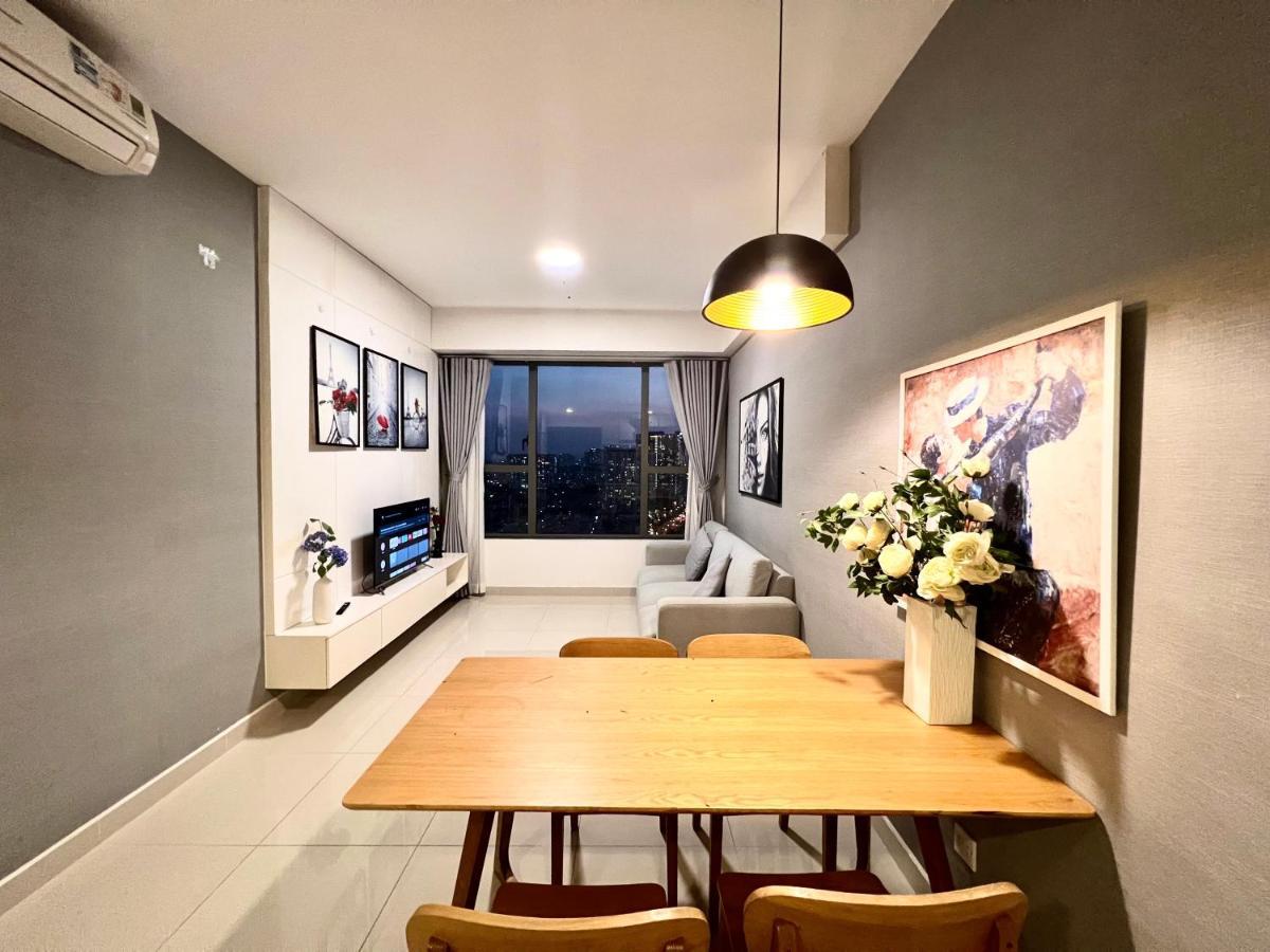 Apartment 2brs View Free Infinity Pool In The Heart Hcm *
