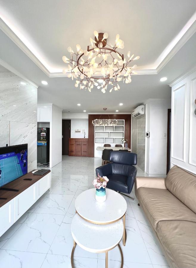 2brs View Free Infinity Pool In The Heart Hcm