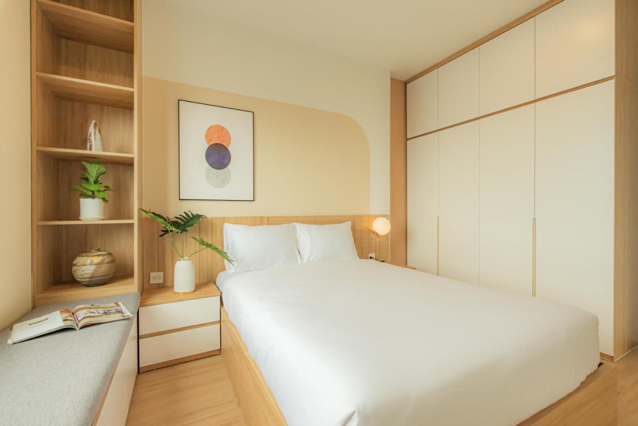 Apartment 9trip In Soho - 3 Bedrooms In District 1, Next To Bui Vien Walking Street - Free Saigon Nightlife Walking Tour Ho Chi Minh City