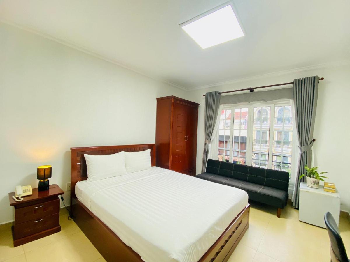 Lila & Hotel 3*