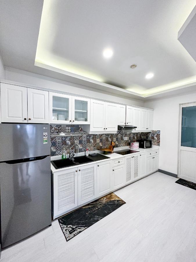 Penthouse 86 - Pool Private - In The Heart Hcm Apartment *
