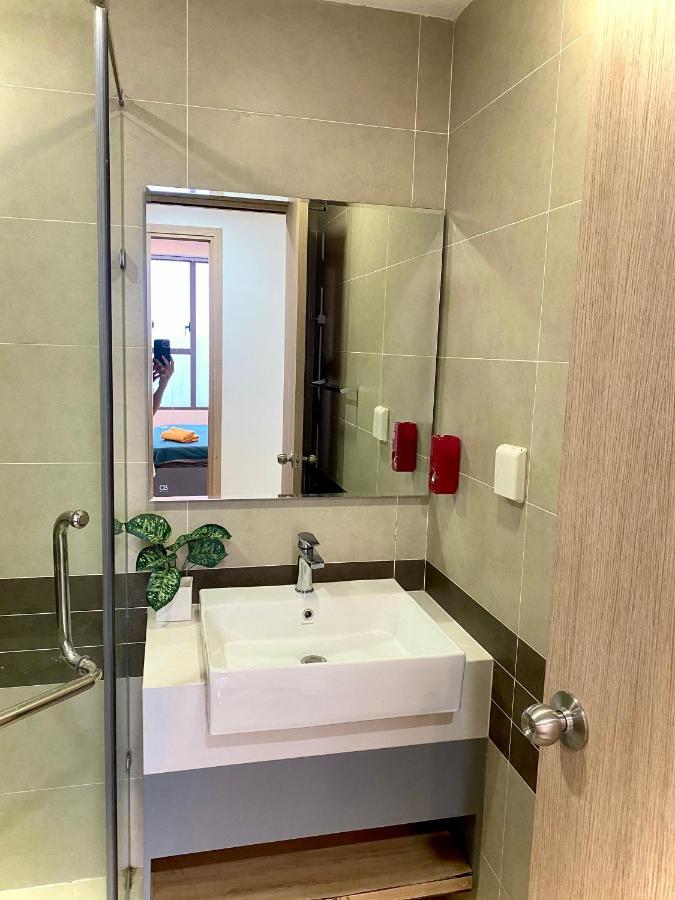 Tripletrees At Saigon - Rivergate District 4 Pangsapuri *