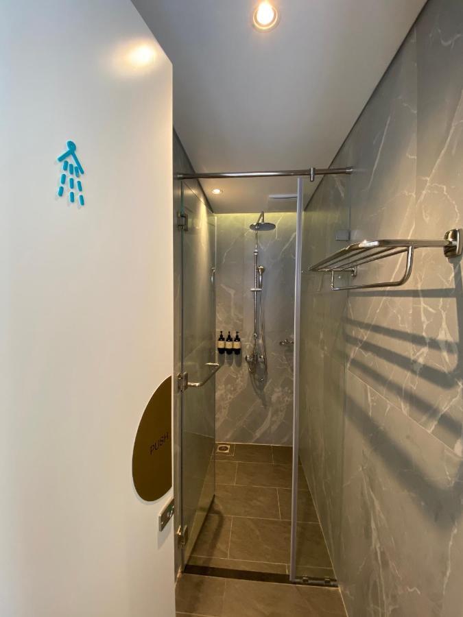 Hotel Meander Saigon 2*