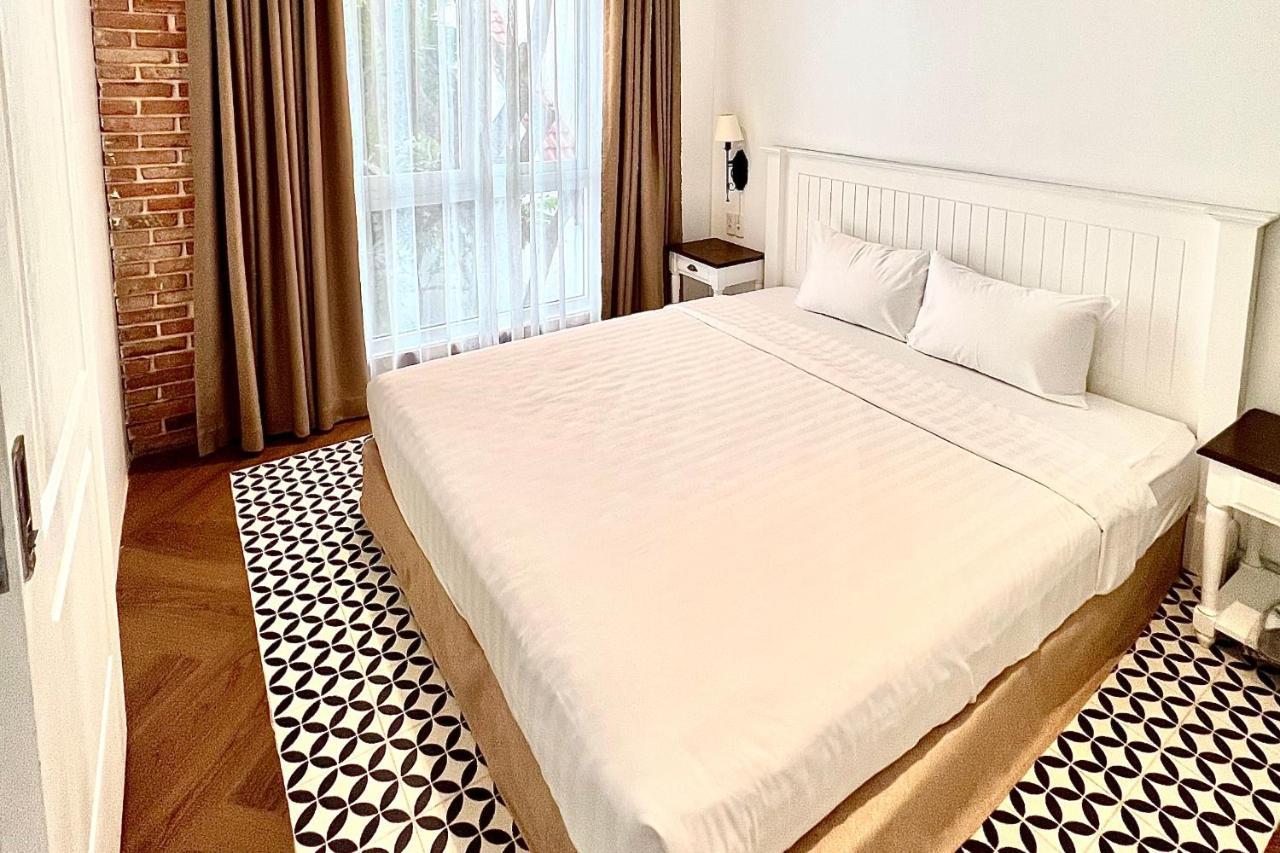 By Flatto Hotel *