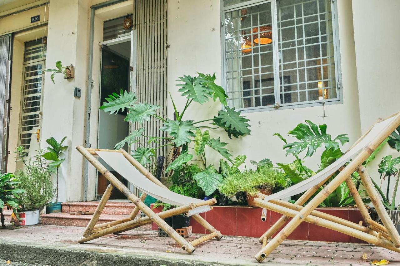 Peaceful Saigon - Entire House 1br In District 1 - Pet-friendly *