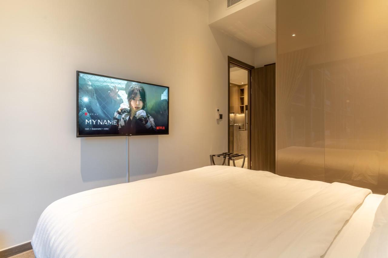 The Rixx Fancy In The Heart Of D1 With Infinity Pool, Skyline Gym, Sauna, Jacuzzi * Ho Chi Minh City