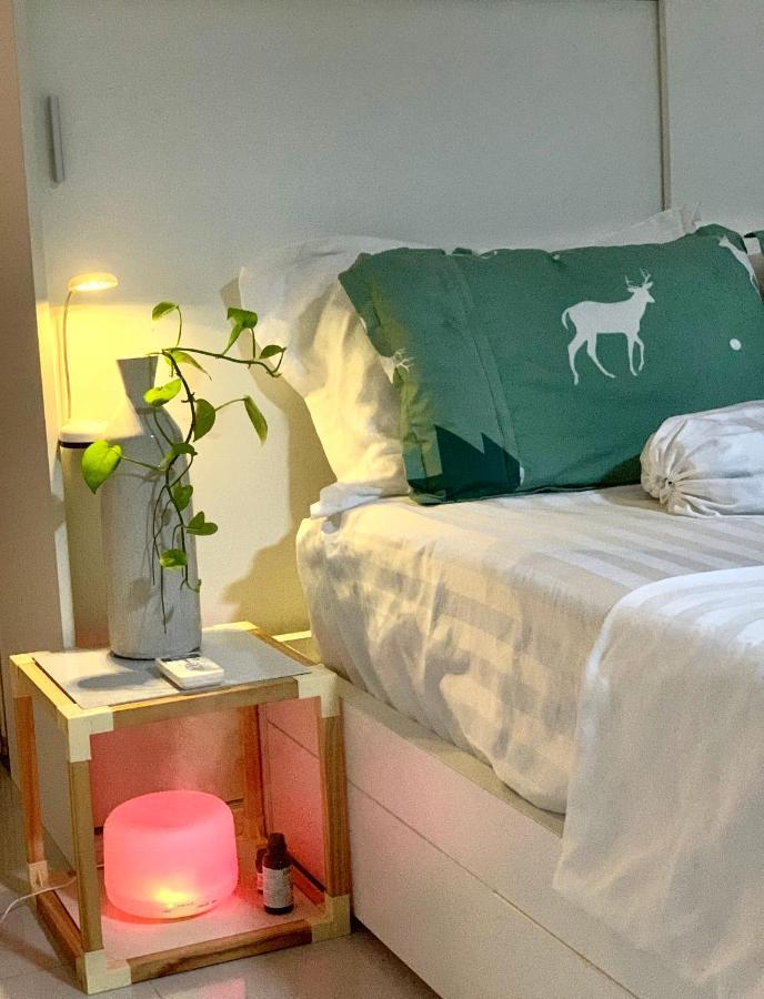 The Sunny House - Sky Center Airport Apartment