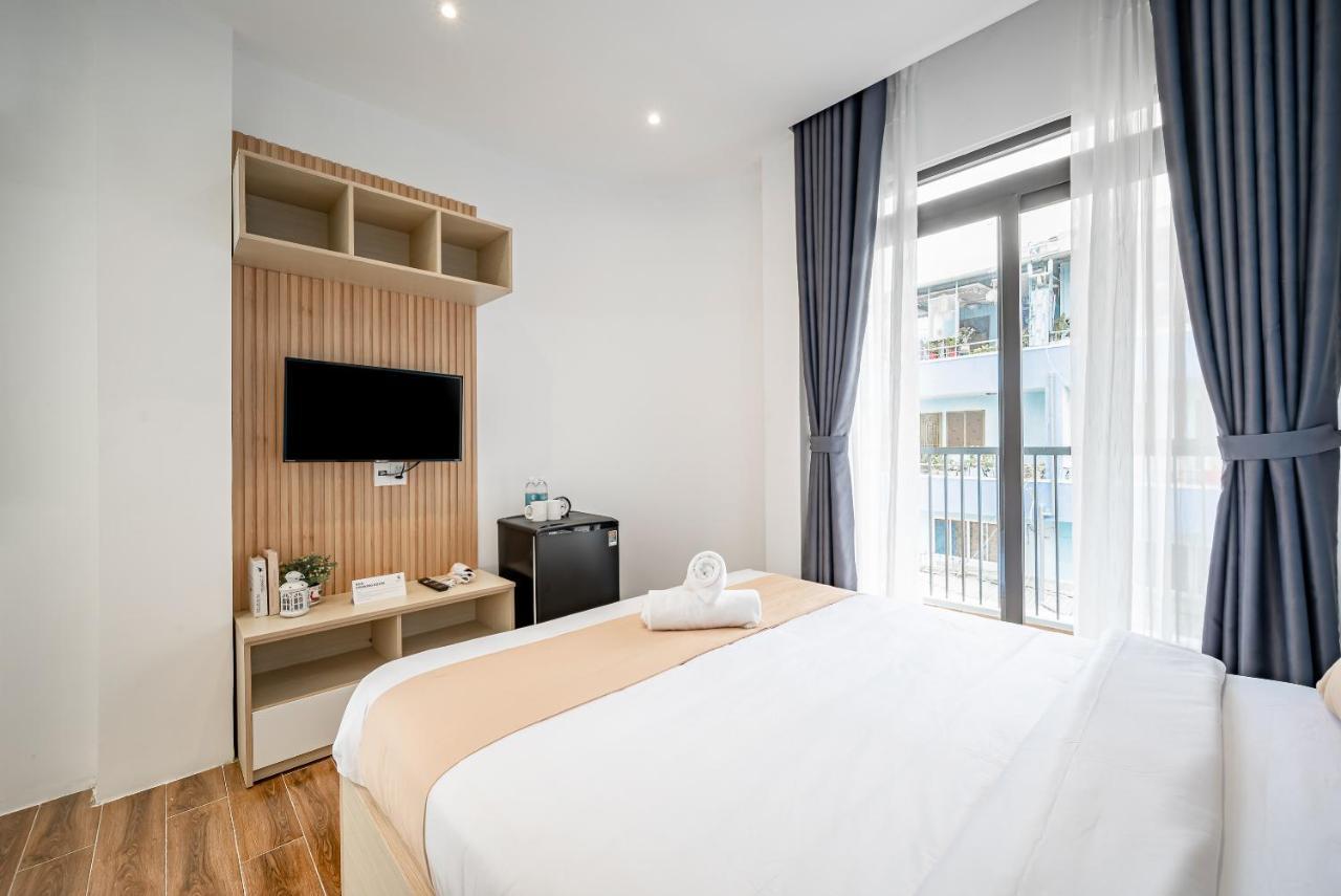 Cozrum Homes - Autumn House Apartment