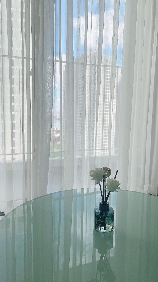 Hhomes - Luxury 2 Bedroom With Pool Gym Bbq At Masteri Thao Dien * TP. Hồ Chí Minh