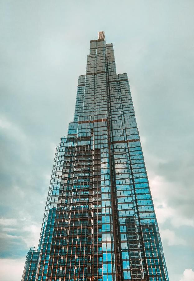 Landmark 81 - Unique Condotel Apartment