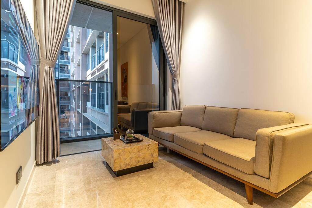 Apartment The Rixx Lavish In The Of Dist1 With Pool, Gym, Sauna, Jacuzzi, Kidsclub *