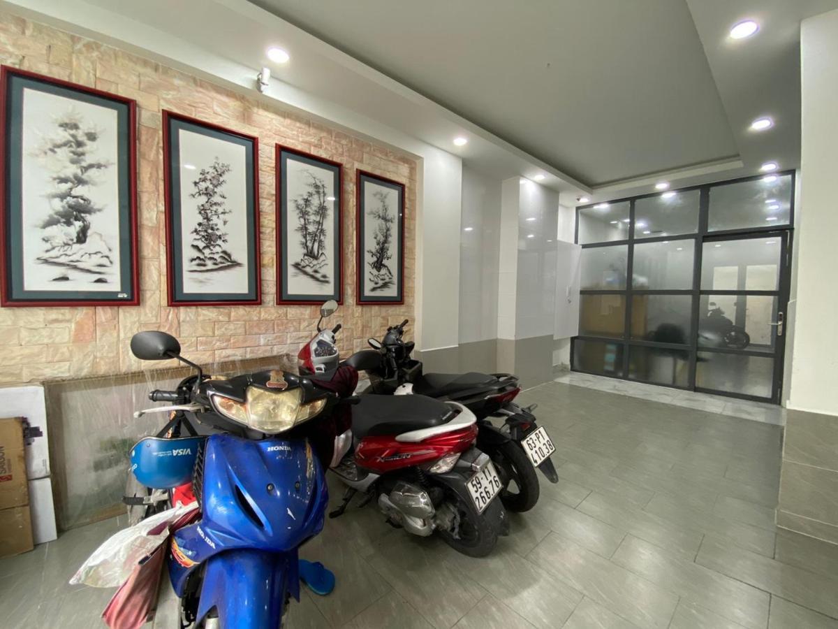 Bear's House - The Riverside * Ho Chi Minh City
