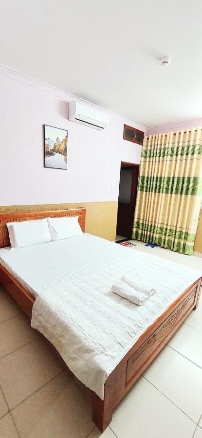 Hotel Huong Quynh *