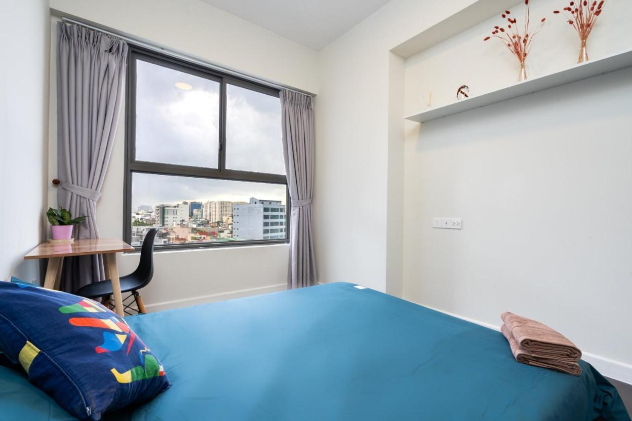 Apartment Tan Son Nhat Airport Botanica Premier, 2 Bedrooms, 2 Toilets Luxury Nearby Airport, Free Pool, Free Gym, Bbq Garden