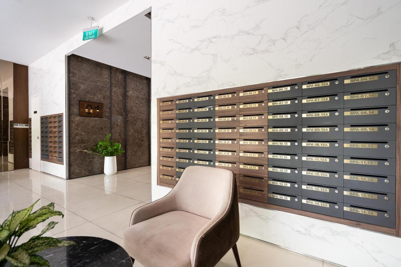 Tan Son Nhat Airport Botanica Premier, 2 Bedrooms, 2 Toilets Luxury Nearby Airport, Free Pool, Free Gym, Bbq Garden Ho Chi Minh City