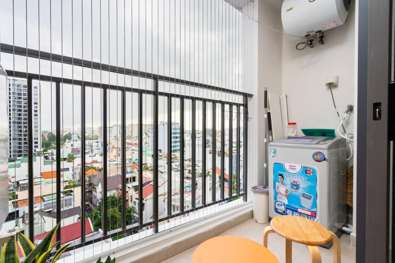 Tan Son Nhat Airport Botanica Premier, 2 Bedrooms, 2 Toilets Luxury Nearby Airport, Free Pool, Free Gym, Bbq Garden