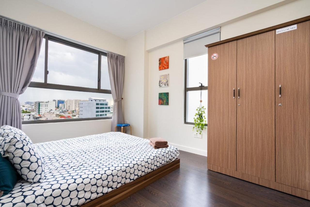 Apartment Tan Son Nhat Airport Botanica Premier, 2 Bedrooms, 2 Toilets Luxury Nearby Airport, Free Pool, Free Gym, Bbq Garden *