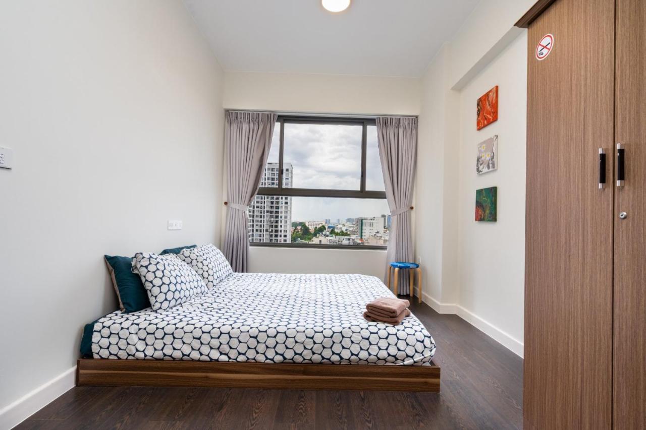 Apartment Tan Son Nhat Airport Botanica Premier, 2 Bedrooms, 2 Toilets Luxury Nearby Airport, Free Pool, Free Gym, Bbq Garden *