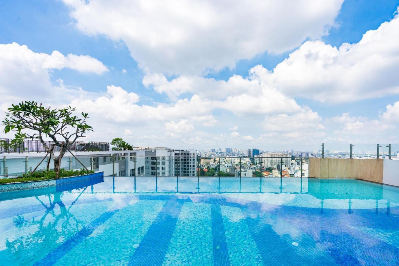 Apartment Tan Son Nhat Airport Botanica Premier, 2 Bedrooms, 2 Toilets Luxury Nearby Airport, Free Pool, Free Gym, Bbq Garden Ho Chi Minh City