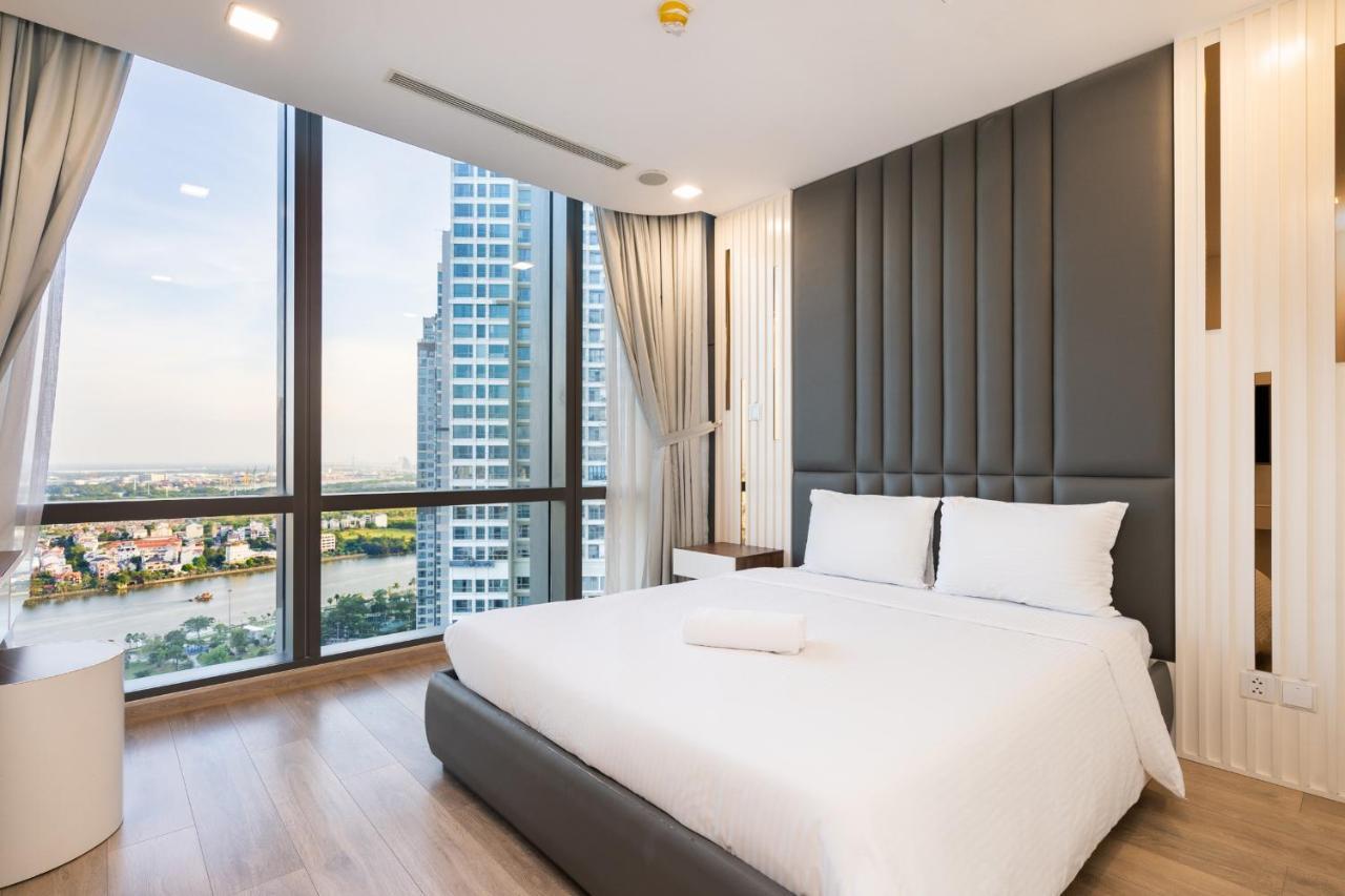 Landmark 81 - Luxury Condotel Apartment *