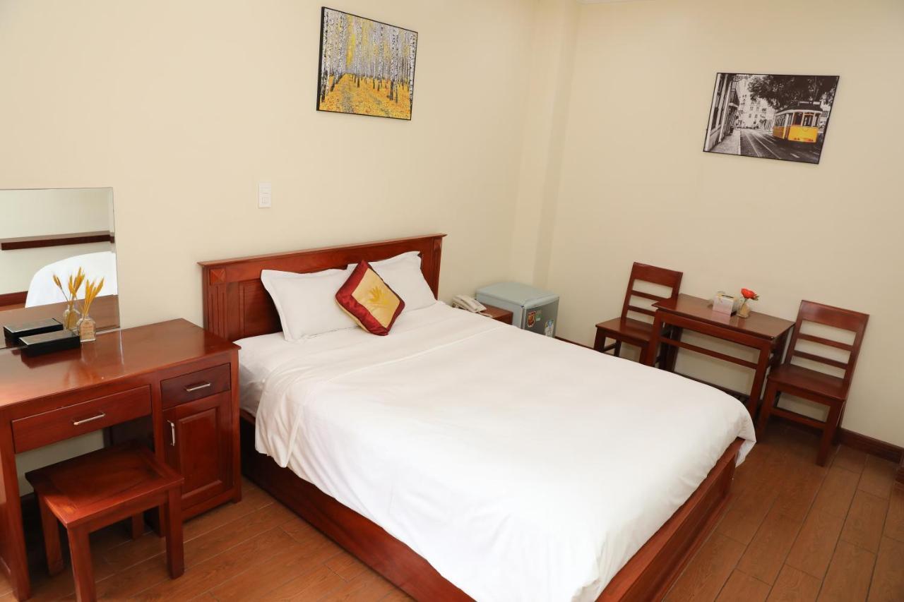 Hotel Thanh Vinh & Ho Chi Minh City