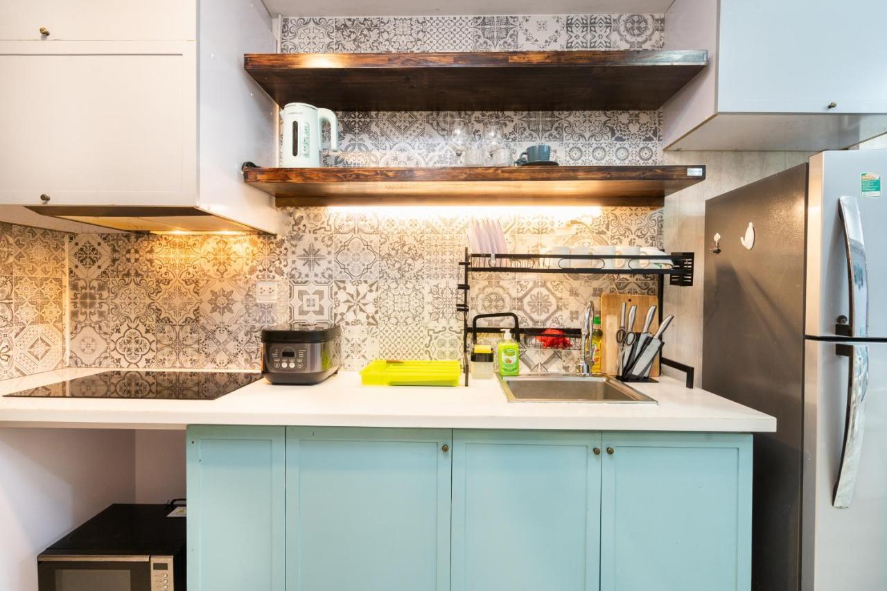 Oui! Oui! Cbd - Rivergate Building Apartment