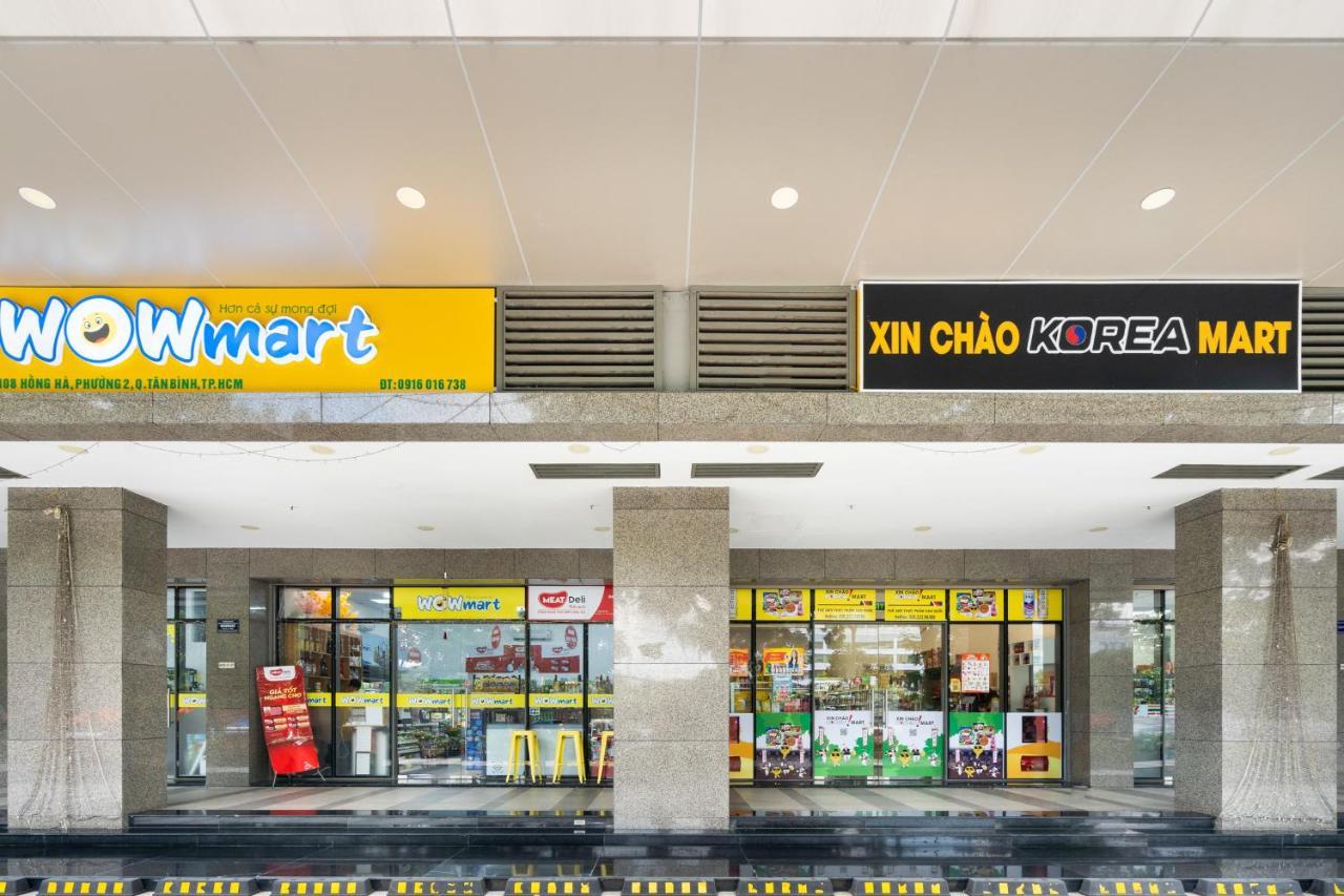 Apartment Tan Son Nhat Airport Botanica Premier, 2 Bedrooms, 2 Toilets Luxury Nearby Airport, Free Pool, Free Gym, Bbq Garden *