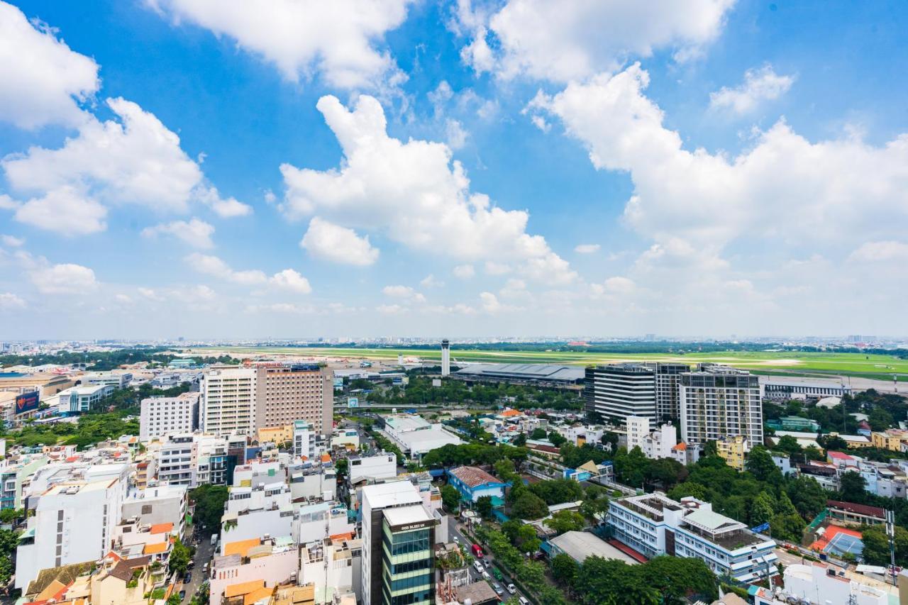 Apartment Tan Son Nhat Airport Botanica Premier, 2 Bedrooms, 2 Toilets Luxury Nearby Airport, Free Pool, Free Gym, Bbq Garden