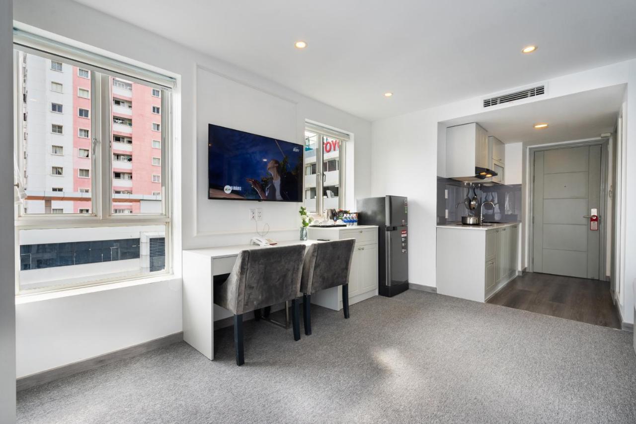 Apartment The Arrivals - Saigon Center - Best View Pool - 10 Stars *