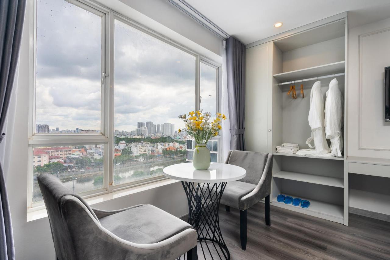 Apartment The Arrivals - Saigon Center - Best View Pool - 10 Stars *