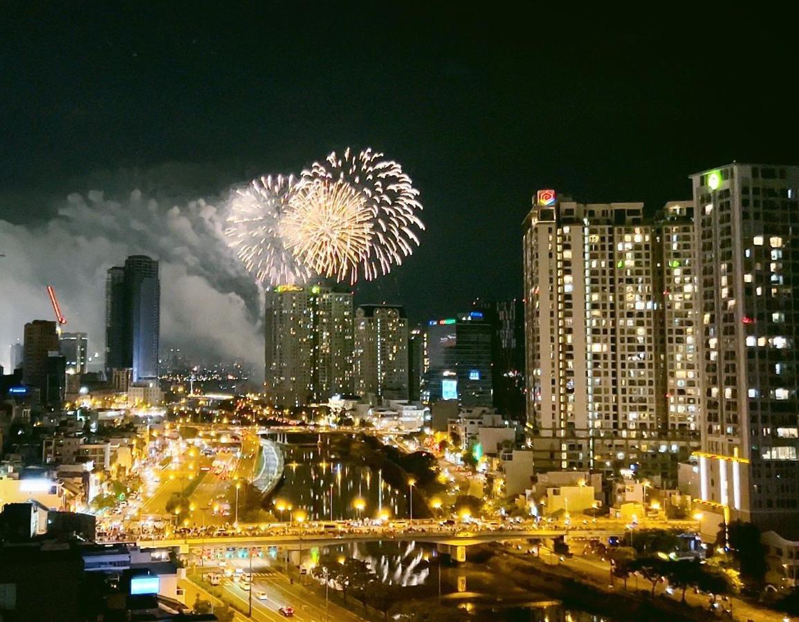 The Arrivals - Saigon Center - Best View Pool - 10 Stars Apartment