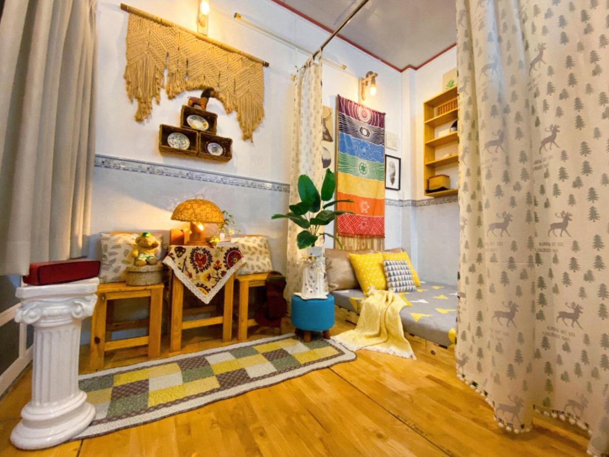 Maneki Neko Homestay - Nha Rieng Binh Yen, Am Cung Ho Chi Minh City