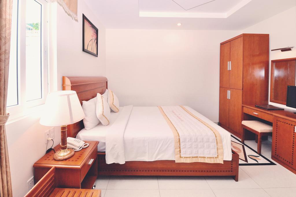 Tan Hoang Long 2*