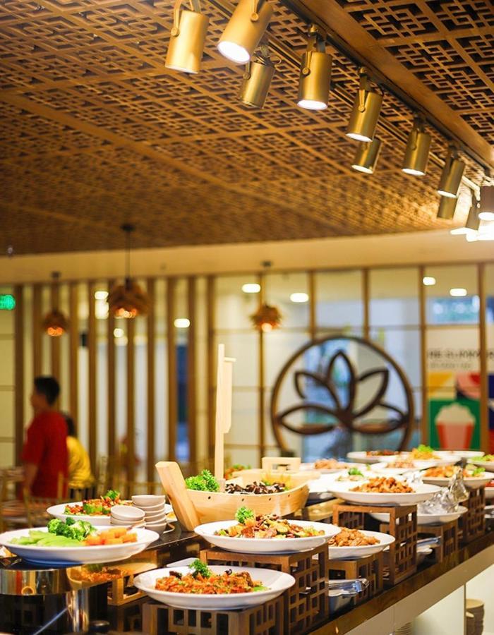The Sunny House - Sky Center Airport Apartment Ho Chi Minh City