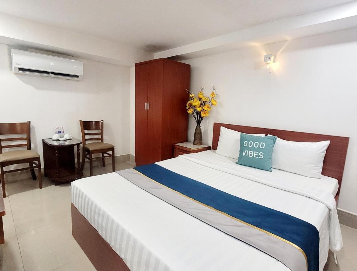 Hoa De Nhat Hotel- San Bay Tan Son Nhat Hotel