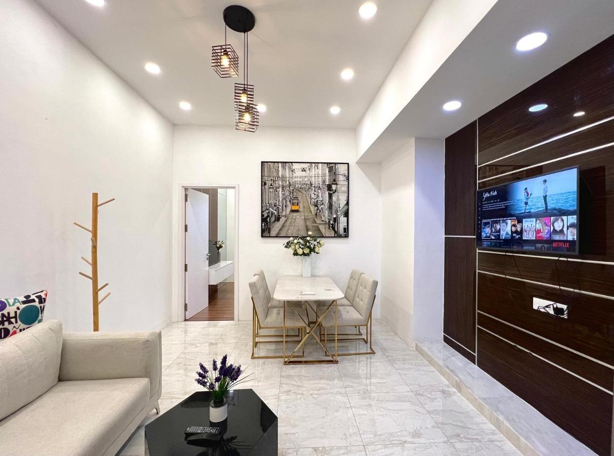 Apartment Spacious Saigon - Infinity Pool In Rivergate *