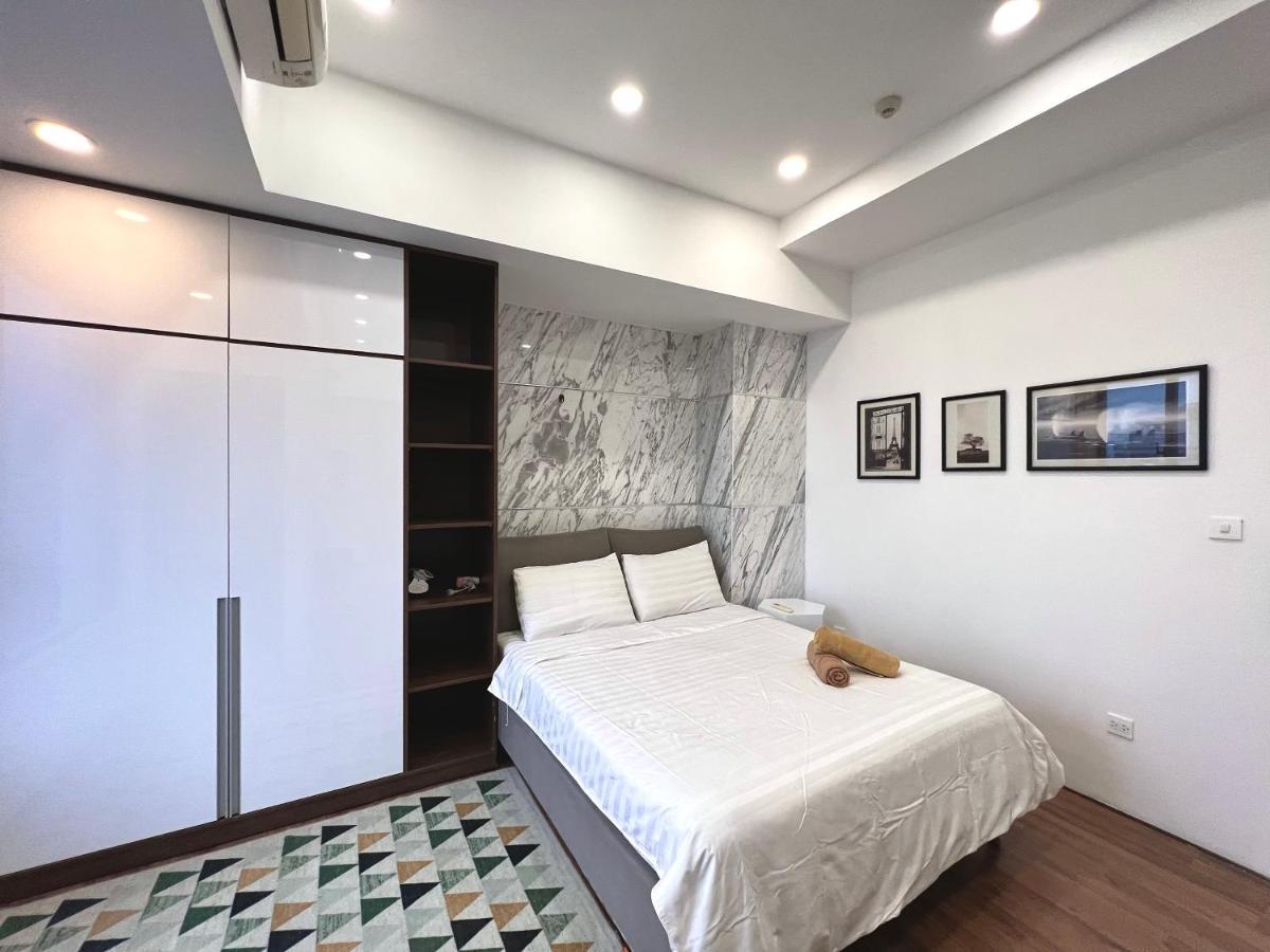 Spacious Saigon - Infinity Pool In Rivergate Apartment *