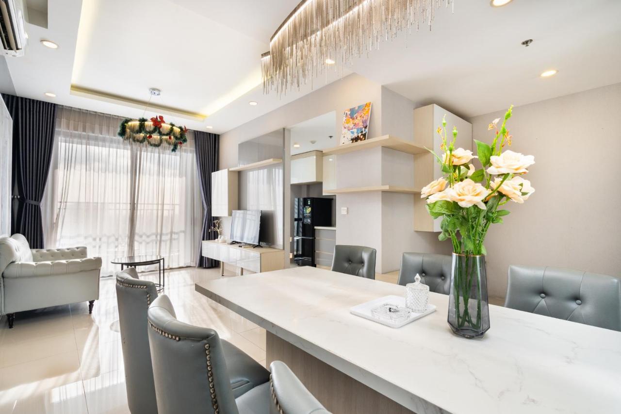 Rivergate 3 Bedroom/luxurious Apartment