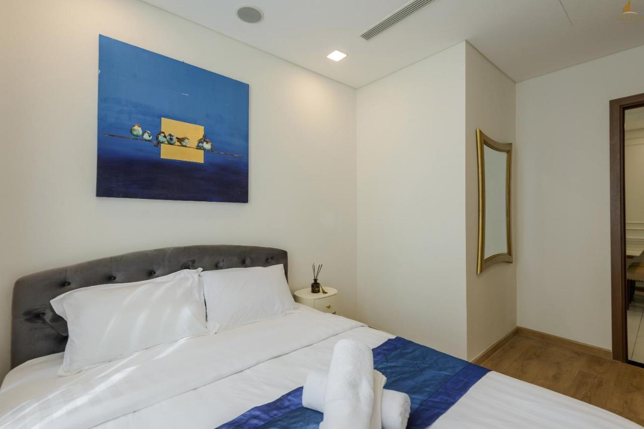 Hilton - Landmark 81 Vinhomes Central Park Apartment *