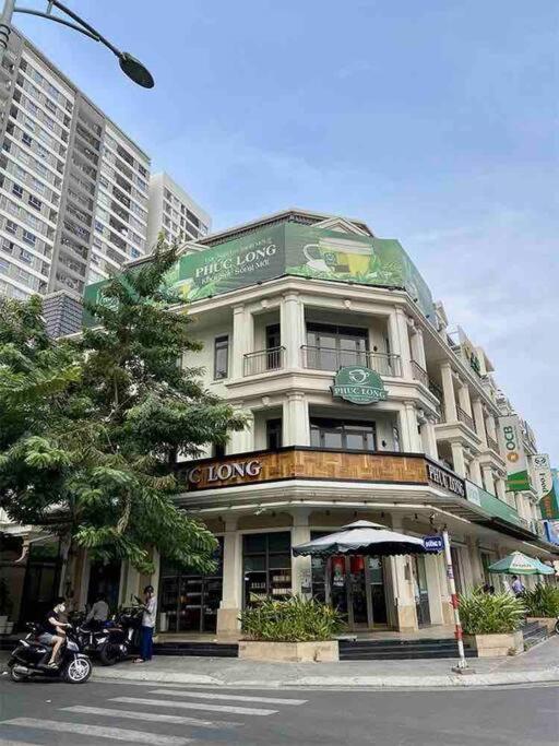 Luxury Near Airport Ho Chi Minh City