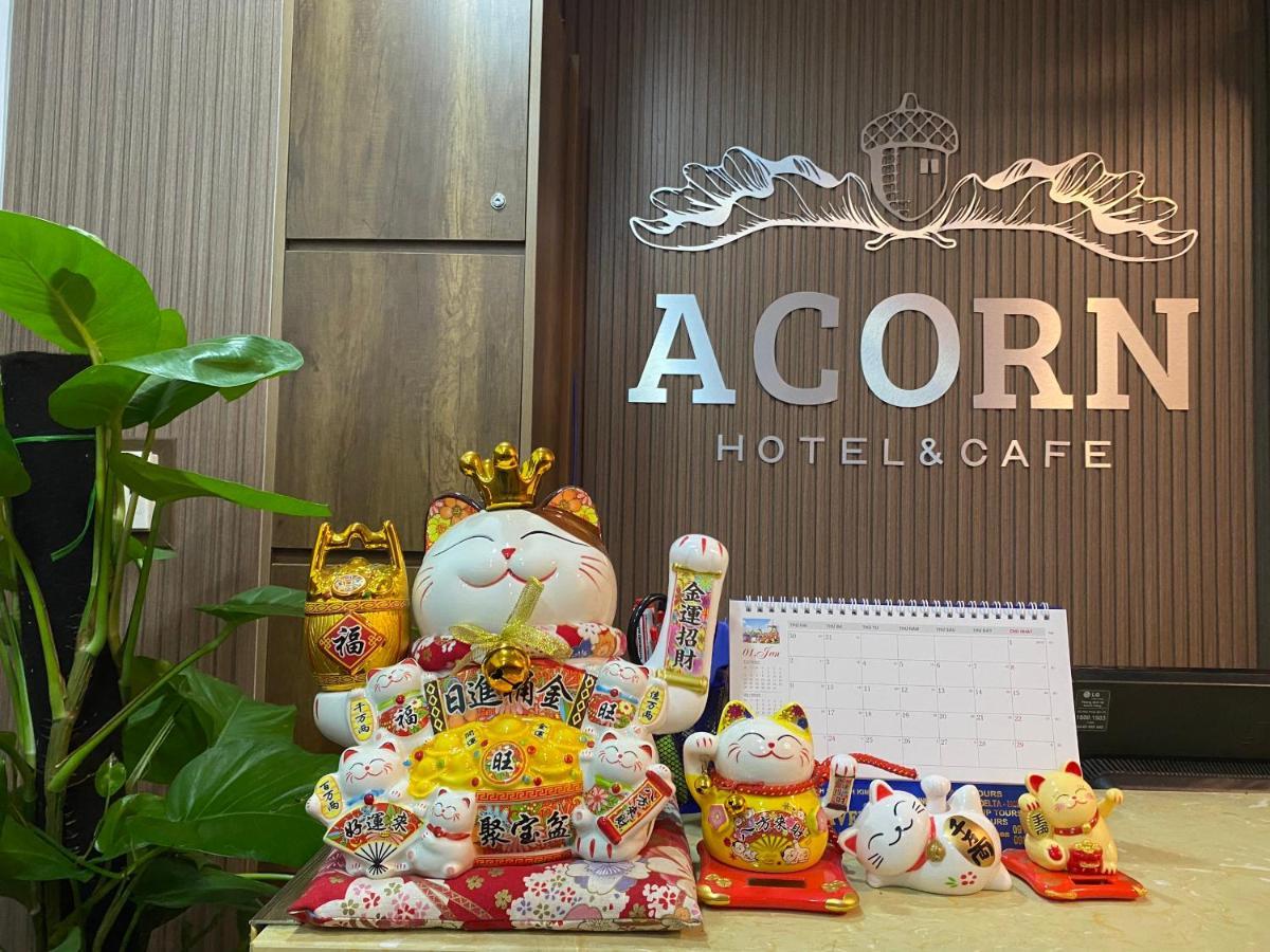 Acorn Hotel 2*