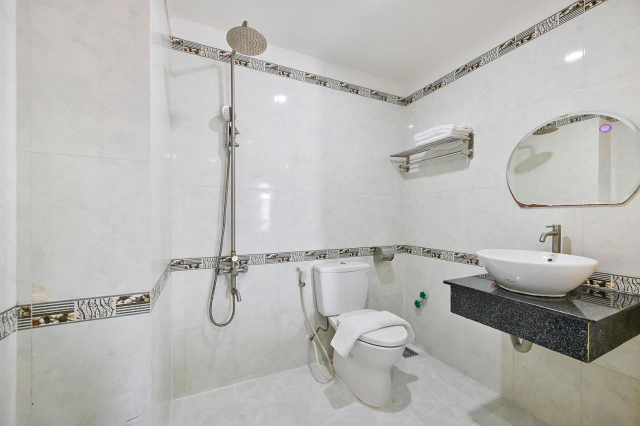 Gia Hoa Airport Hotel 3*