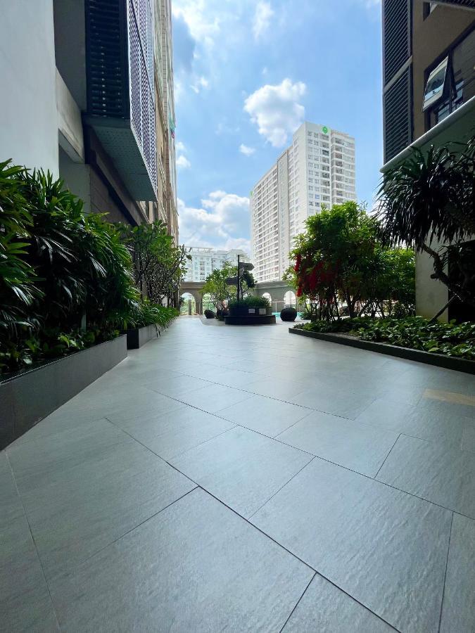 Luxury Near Airport