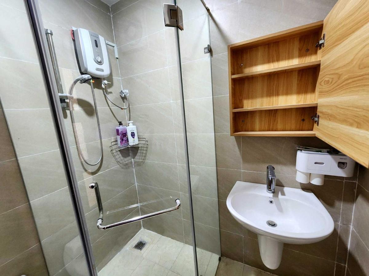 Apartment Ho 2pn - 5 Phut Den Trung Tam Thanh Pho - View Song Ho Chi Minh City