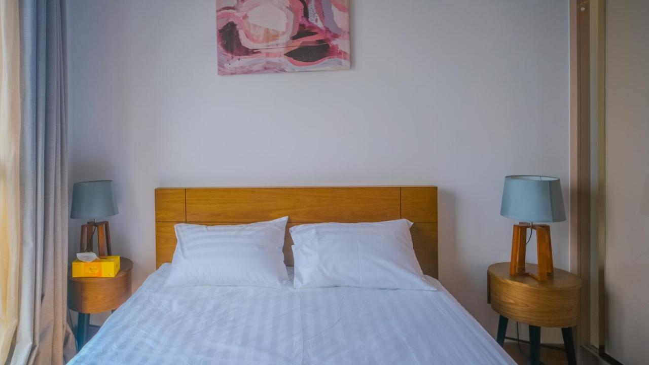 Apartment D1mension - Urban Oasis