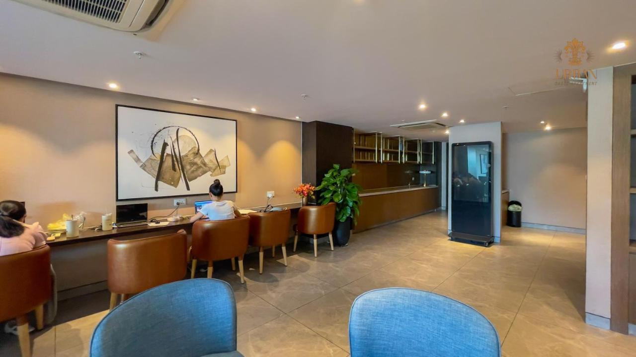 Apartment D1mension - Urban Oasis *