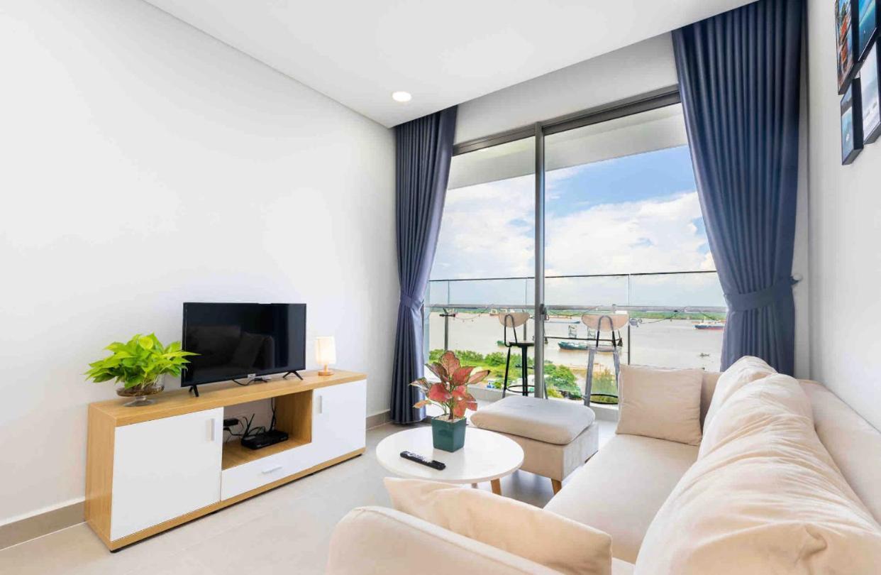 Apartment Sky 89 For Rent Whole Apt 1 Bedroom With River View - Long Balcony Ho Chi Minh City